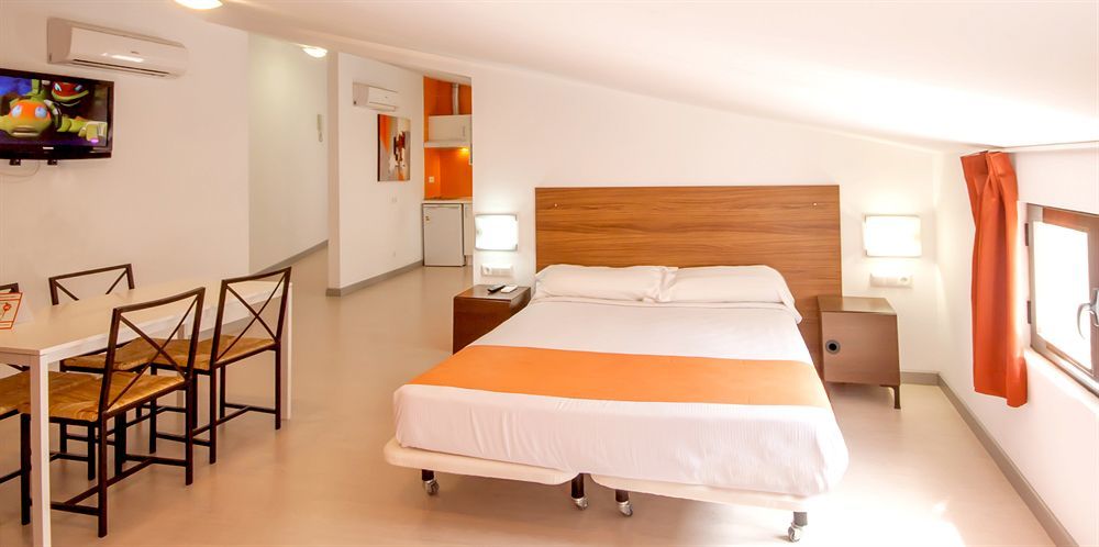 Baluart Apartments Caceres Exterior photo